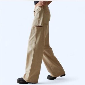 Kendall + Kylie Beige Lowrise Baggy Jeans with Slit on side